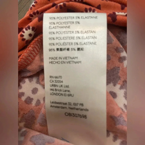 Free People She's Something Else
Print Skirt In a Bloom Print Sz Small - Picture 9 of 9